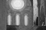 John Pawson (vezető építész), Csillag Katalin, Gunther Zsolt (felelős tervezők), Pannonhalmi bazilika szentélye, 2015. Fotó: Bujnovszky Tamás