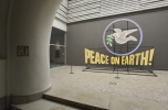 A Velencei Biennálé magyar kiállítása. Várnai Gyula: Peace on Earth!